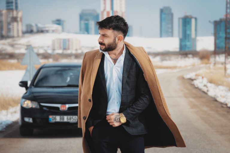 24/7 - Wo und wann kann ich überall Windeln tragen? 3 Ein Geschäftsmann unterwegs: Kann man auch im Job Windeln tragen?