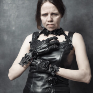 Findom Geldbörse: Wie dein Geld zur Lust wird!