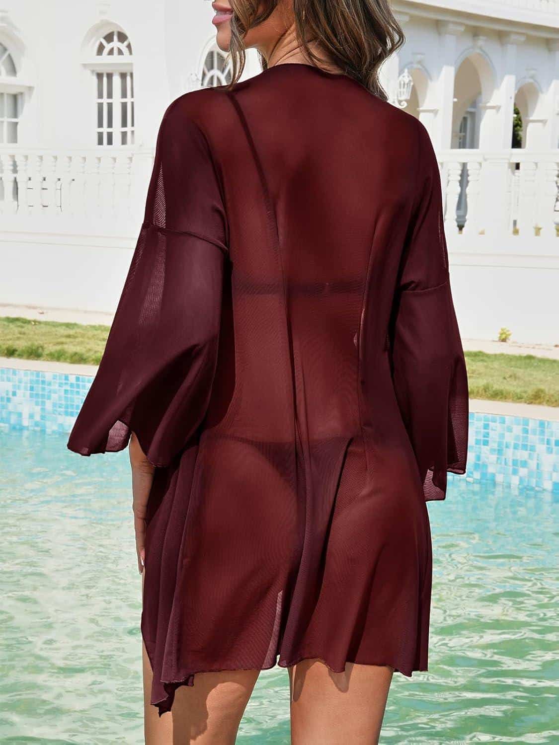 Die besten leichten Kimonos für den Sommer am Strand
